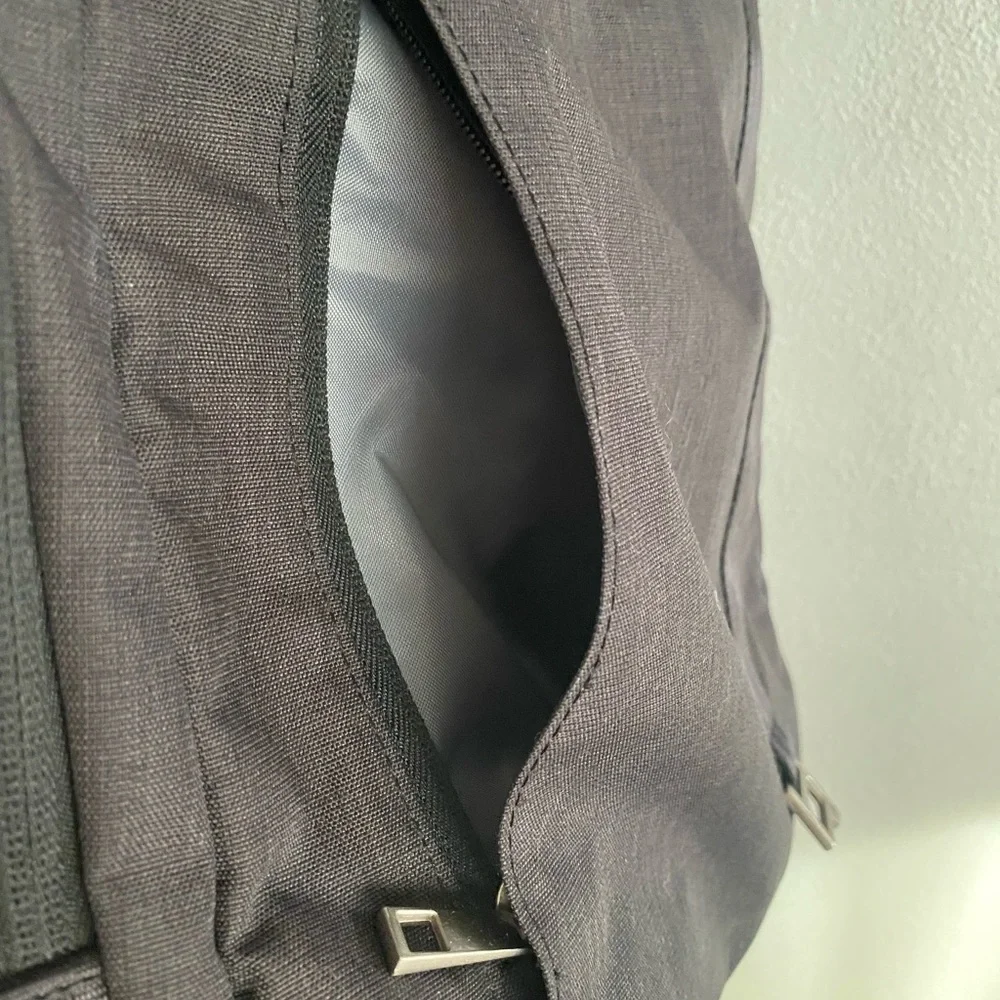 JuJuBe Backpack Diaper Bag Black Lightweight Commuter Neutral Baby Work Casual